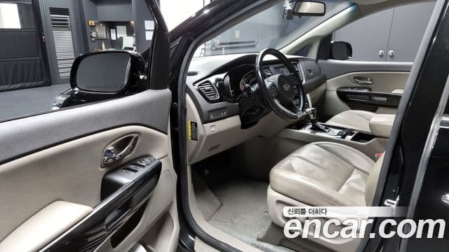 Kia All New Carnival Noblesse, 2017 10