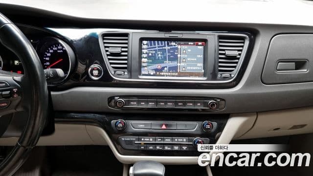 Kia All New Carnival Noblesse, 2017 15