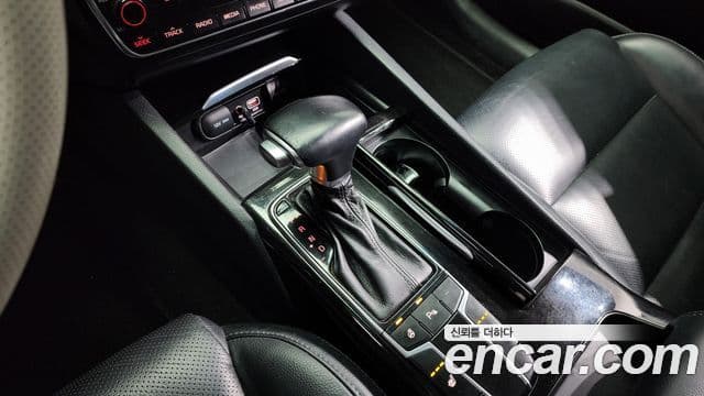 Kia All New K7 3.0 LPI Luxury (арендный автомобиль), 2016 9