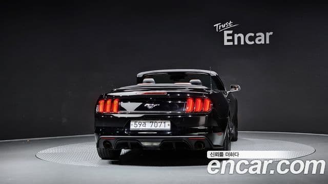Ford Mustang кабриолет, 2015 4