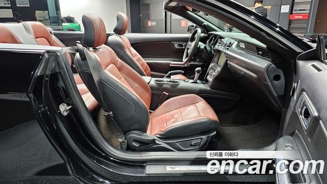 Ford Mustang кабриолет, 2015 10