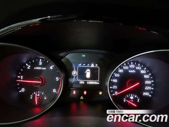 Kia All New Carnival Noblesse, 2015 8