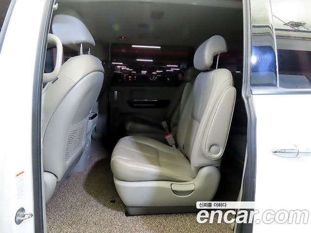 Kia All New Carnival Noblesse, 2015 11