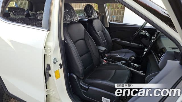 KG모빌리티(SsangYong) Tivoli Air 1.5 A7 2WD, 2023 10