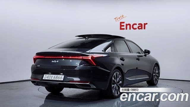 Kia K8 Signature, 2023 2