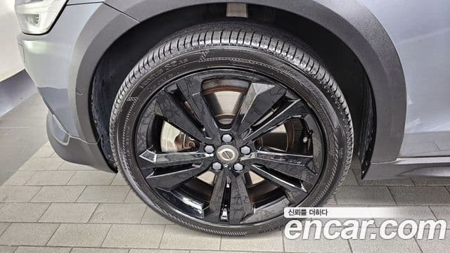 Volvo V60 Cross Country 2세대 T5 Pro AWD, 2020 все фото