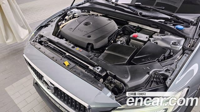 Volvo V60 Cross Country 2세대 T5 Pro AWD, 2020 6