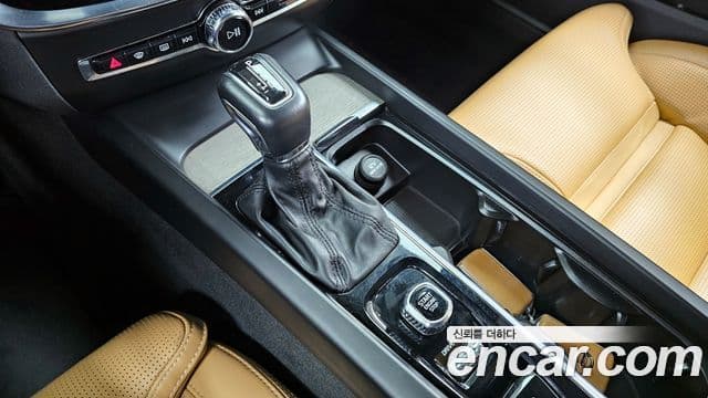 Volvo V60 Cross Country 2세대 T5 Pro AWD, 2020 9