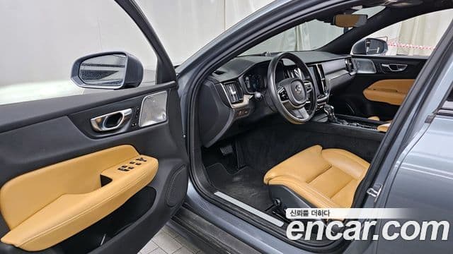 Volvo V60 Cross Country 2세대 T5 Pro AWD, 2020 10