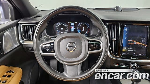 Volvo V60 Cross Country 2세대 T5 Pro AWD, 2020 13