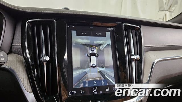 Volvo V60 Cross Country 2세대 T5 Pro AWD, 2020 15