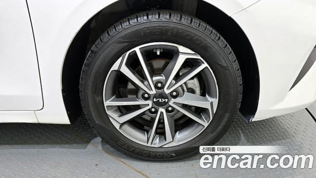 Kia The / новый New K3 2세대 Prestige, 2022 все фото