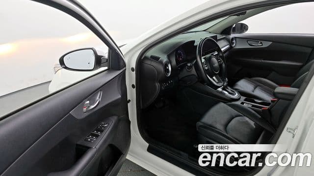 Kia The / новый New K3 2세대 Prestige, 2022 10