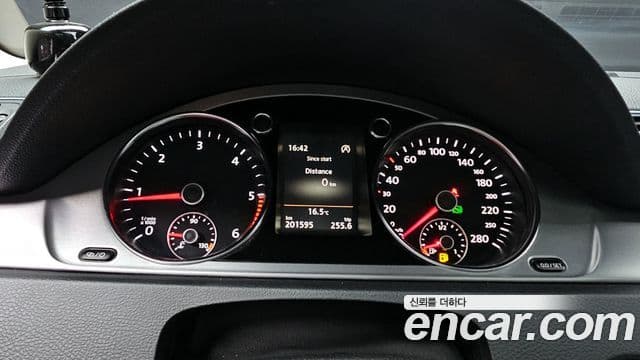 Volkswagen New CC 2.0 TDI BlueMotion 4모션, 2015 8