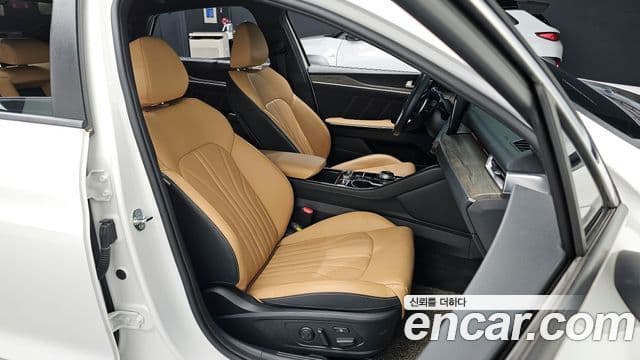 Kia K5 3세대 Signature, 2022 10