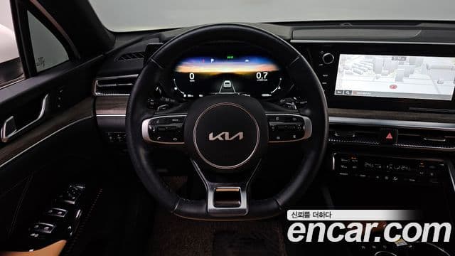 Kia K5 3세대 Signature, 2022 13
