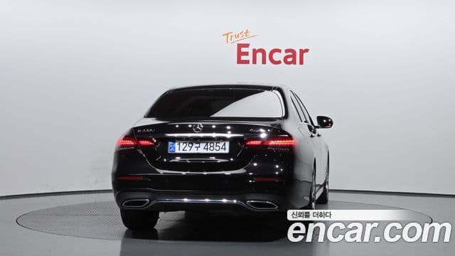 Mercedes-Benz E-класс W213 AMG Line, 2021 4