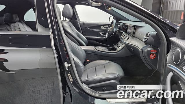 Mercedes-Benz E-класс W213 AMG Line, 2021 10