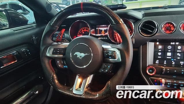 Ford Mustang купе, 2017 11