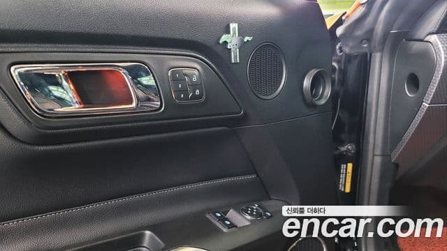 Ford Mustang купе, 2017 14