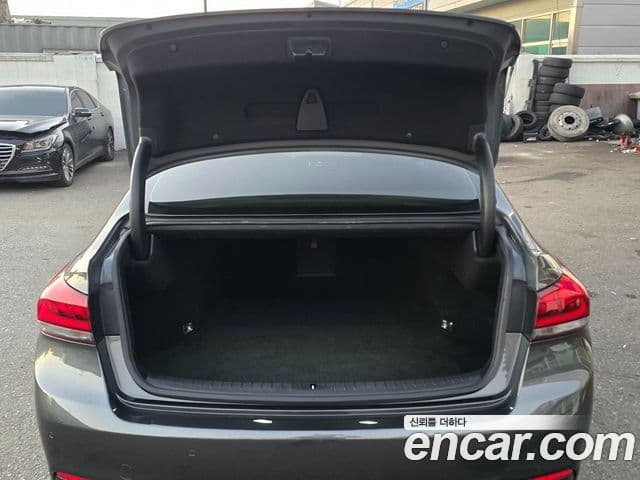 Genesis G80 Luxury, 2018 17