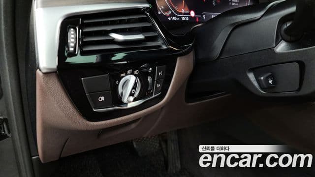 BMW 5시리즈 (G30) Luxury, 2023 16