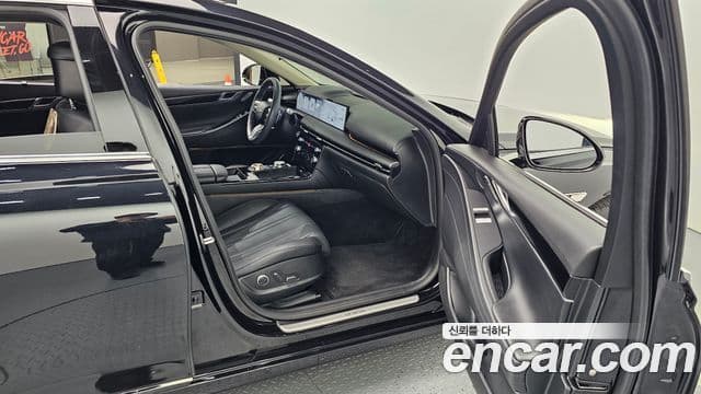 Genesis G80 (RG3) бензин 2.5 турбо 2WD, 2025 10