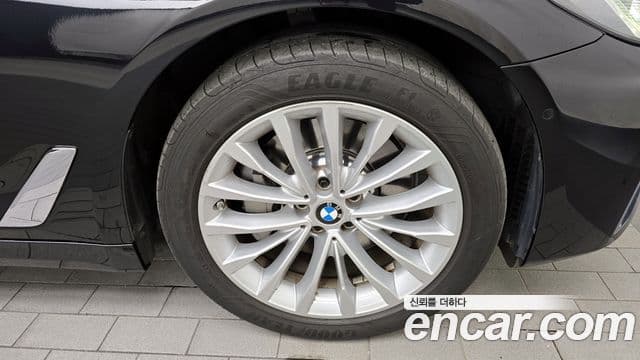 BMW 5시리즈 (G30) Luxury, 2022 все фото