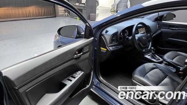 Hyundai Avante AD Modern, 2017 11