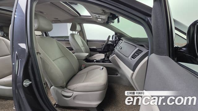 Kia All New Carnival Prestige, 2016 10