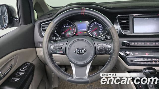 Kia All New Carnival Prestige, 2016 13