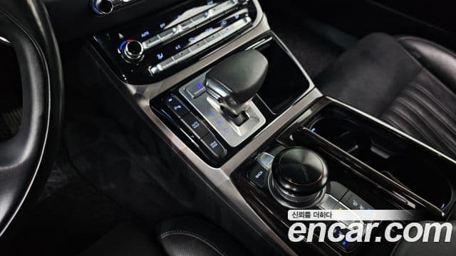 Genesis EQ900 Luxury, 2016 9