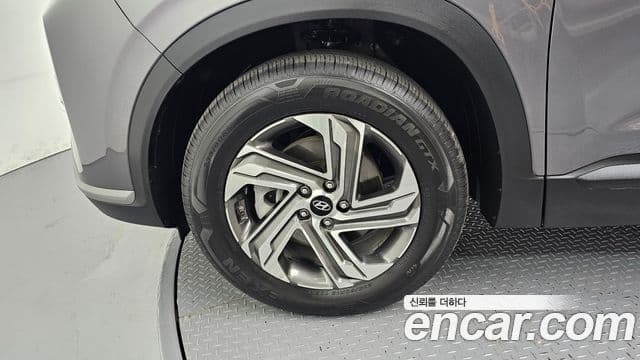 Hyundai The / новый New Santa Fe Exclusive, 2023 все фото