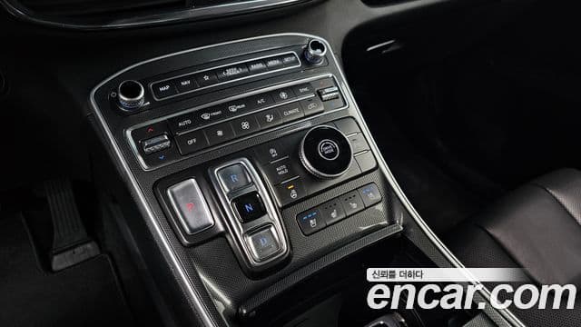 Hyundai The / новый New Santa Fe Exclusive, 2023 9