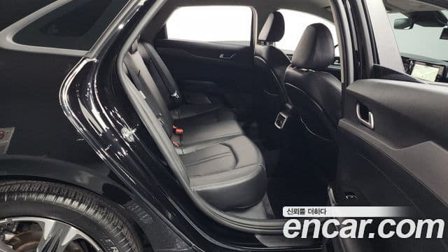 Kia K5 3세대 Prestige, 2021 12