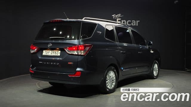 KG모빌리티(SsangYong) Korando 투리스모 4WD TX 9인승, 2016 2