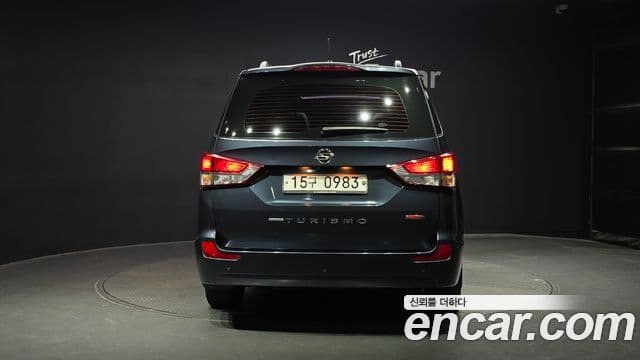 KG모빌리티(SsangYong) Korando 투리스모 4WD TX 9인승, 2016 4