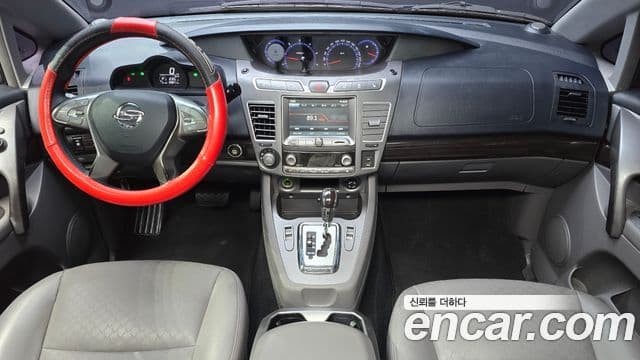 KG모빌리티(SsangYong) Korando 투리스모 4WD TX 9인승, 2016 7