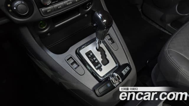 KG모빌리티(SsangYong) Korando 투리스모 4WD TX 9인승, 2016 9