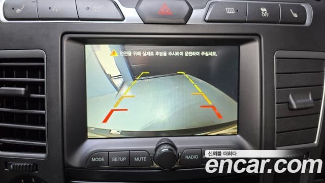 KG모빌리티(SsangYong) Korando 투리스모 4WD TX 9인승, 2016 15