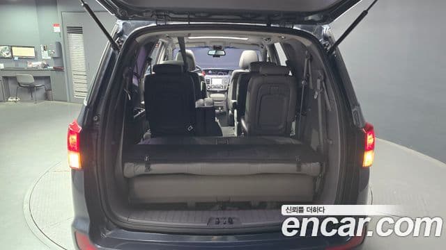 KG모빌리티(SsangYong) Korando 투리스모 4WD TX 9인승, 2016 20