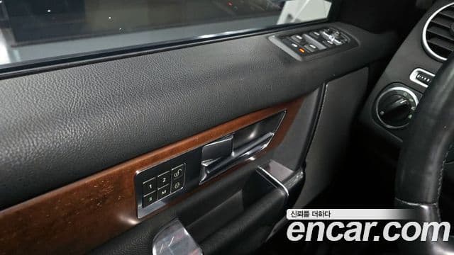 Land Rover Discovery 4 3.0 SDV6 SE, 2016 18