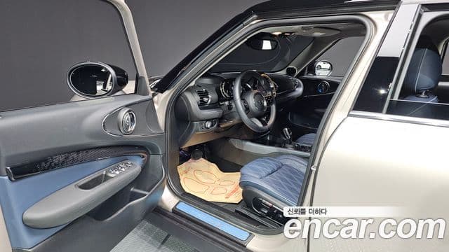 Mini Cooper S 클럽맨 2세대, 2023 10