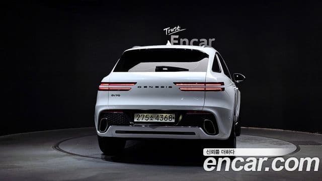 Genesis GV70, 2023 4