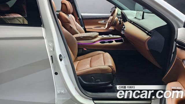 Genesis GV70, 2023 10