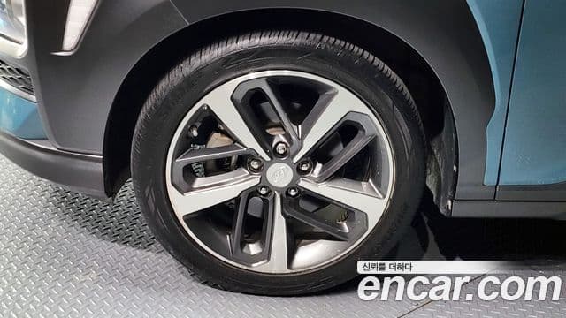 Hyundai Kona Modern Art, 2018 все фото