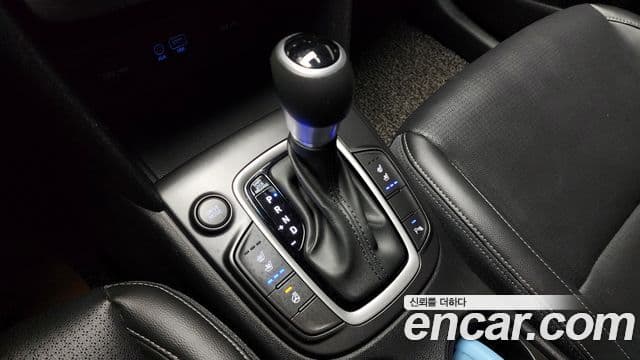 Hyundai Kona Modern Art, 2018 9