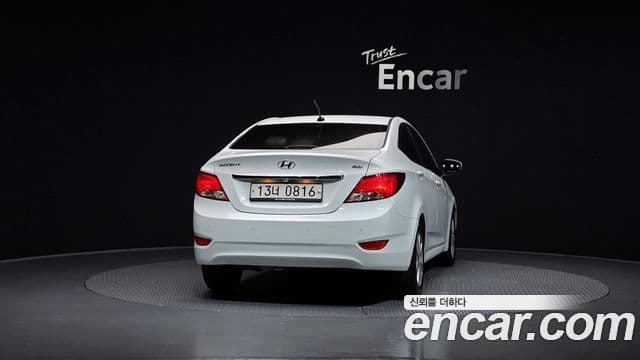 Hyundai Accent(новый кузов / новое поколение) Modern, 2016 4