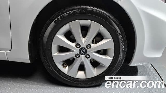 Hyundai Accent(новый кузов / новое поколение) Modern, 2016 все фото