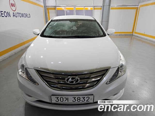 Hyundai YF Sonata Y20 Grand, 2010 1